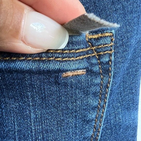 Classic Blue Skinny Jeans for Women - Picture 4 of 5